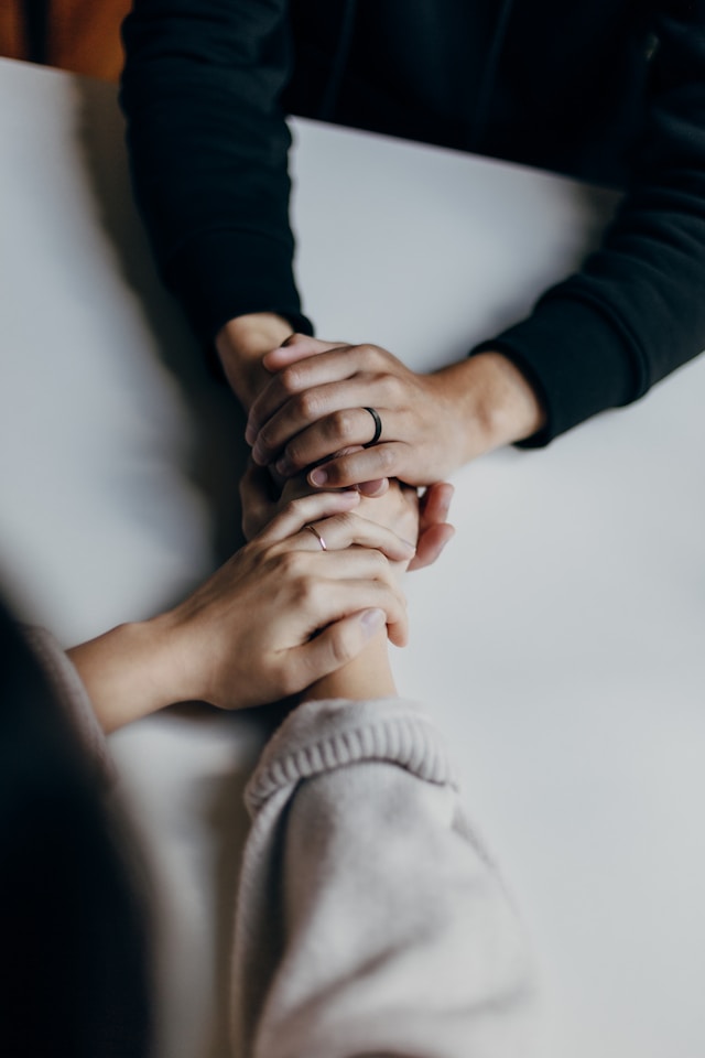 Hands tight